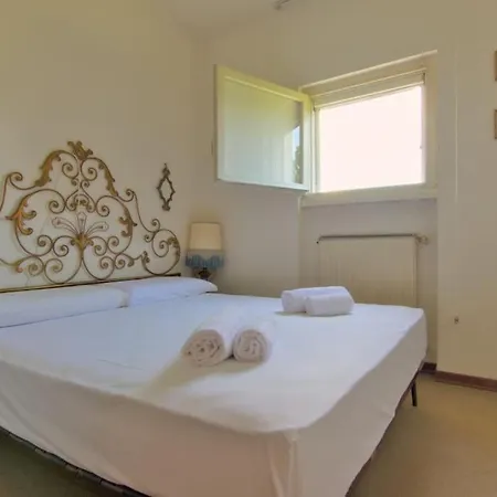 Lalla Al Pool - Access, Parking, Views *